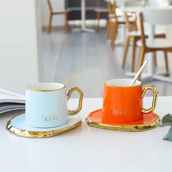 Majhen, svež, sodoben, preprost, pismo-poslikane keramične skodelico kave in čaja nastavite krožnik restavracija darilo Slike 2